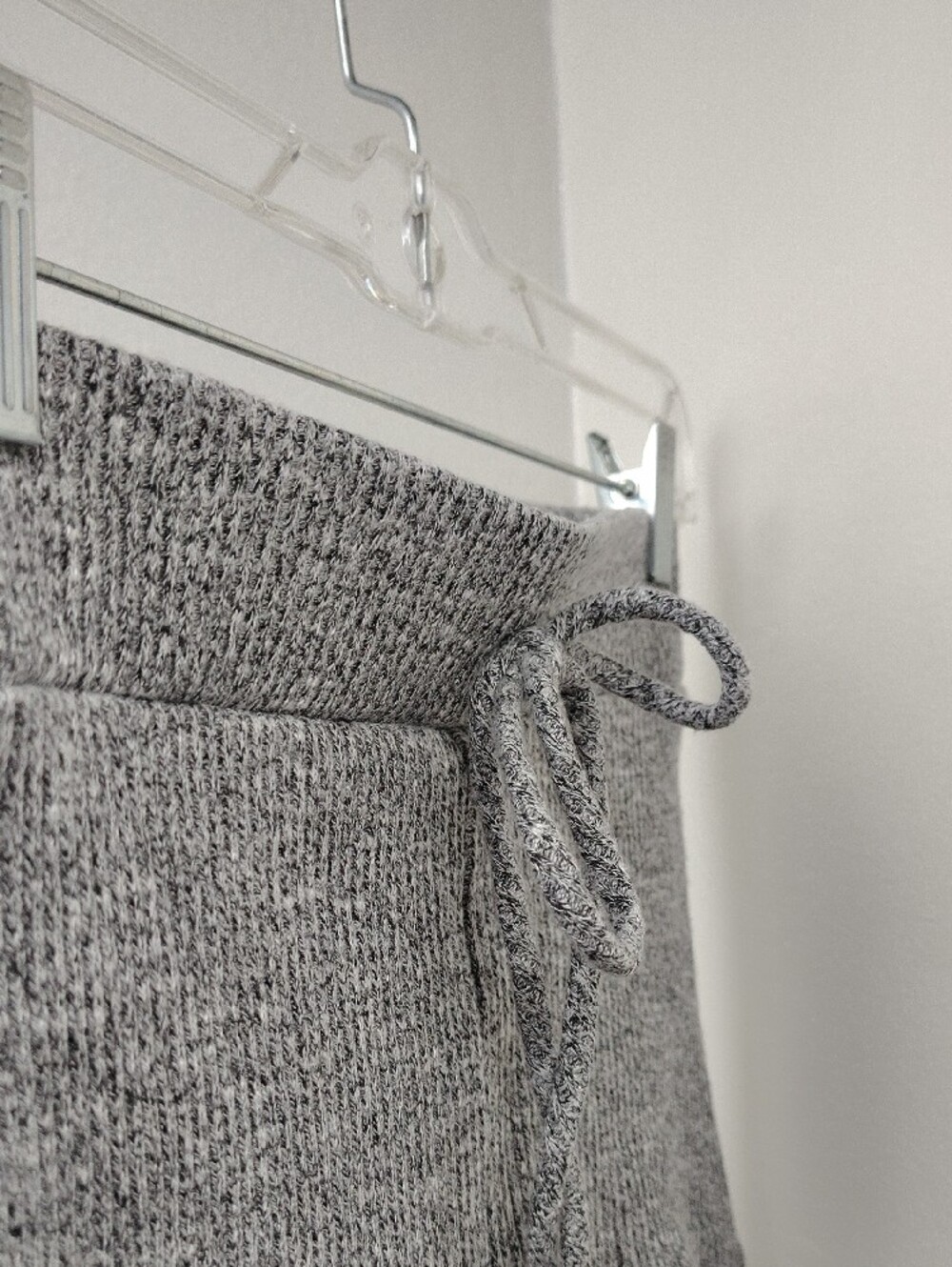 Fashion Nova Cozy Knit Drawstring Detail Stretchy Women’s Shorts Gray Size Small - Picture 3 of 4